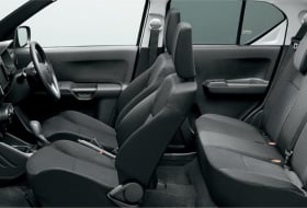 Black Interior_HYBRID MG.jpg